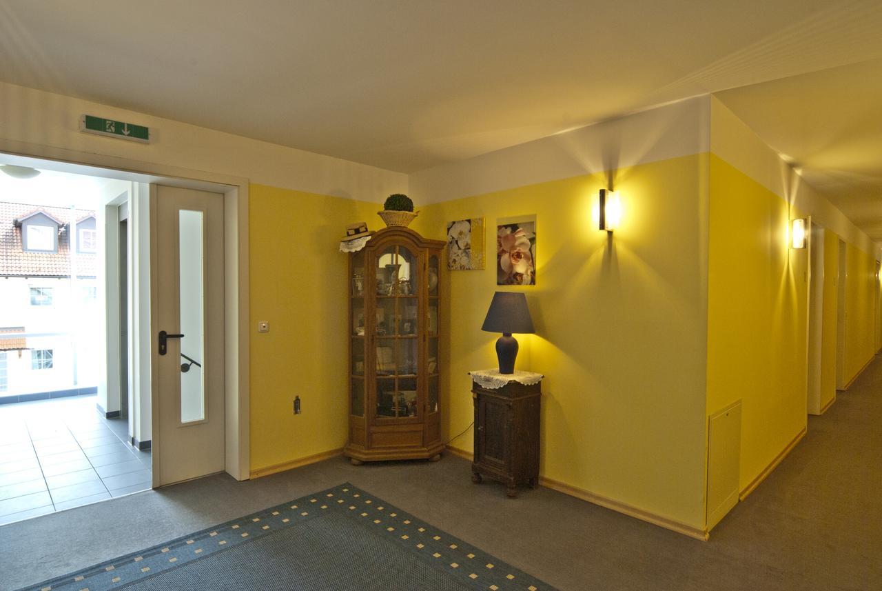 Gasthof Stocker Landsham Ruang foto