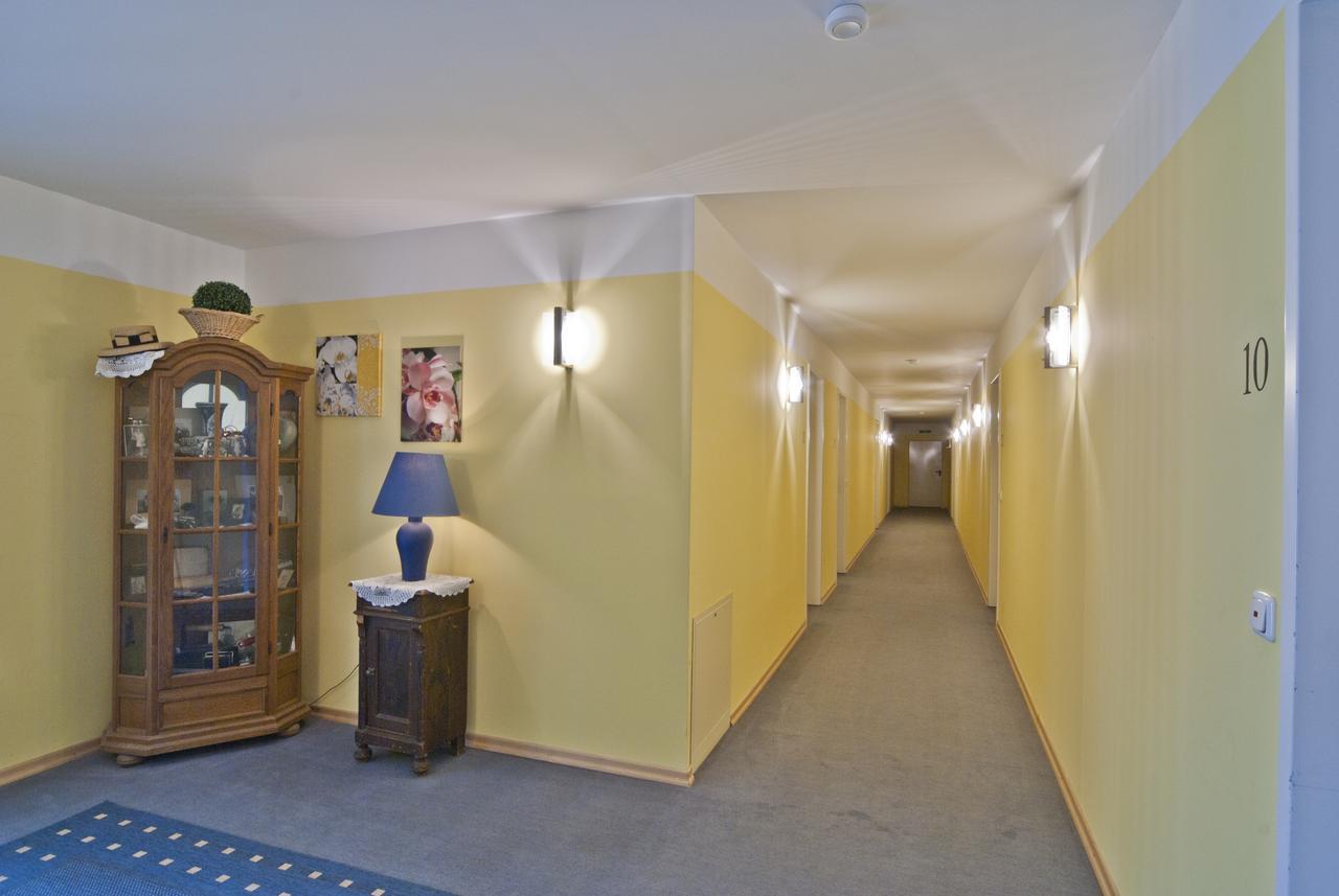 Gasthof Stocker Landsham Ruang foto