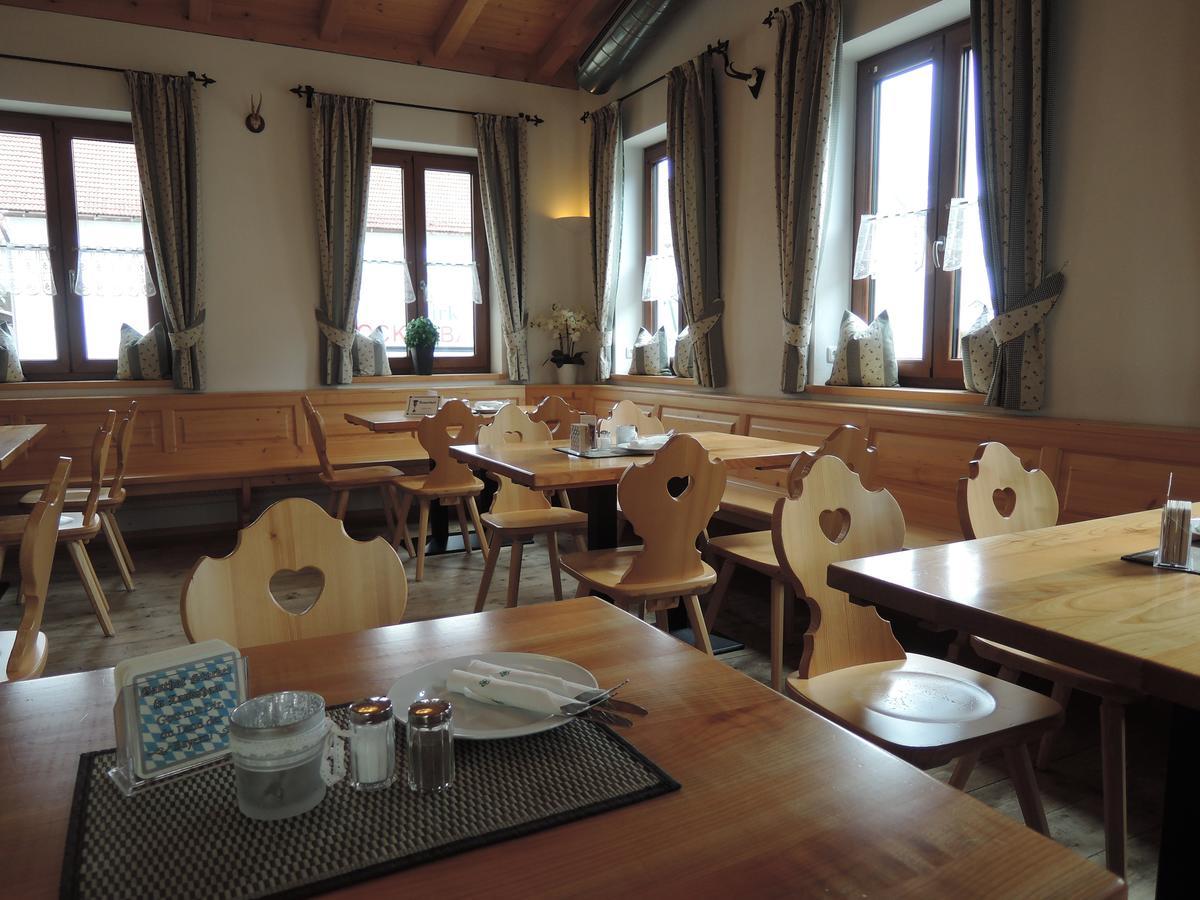 Gasthof Stocker Landsham Ruang foto